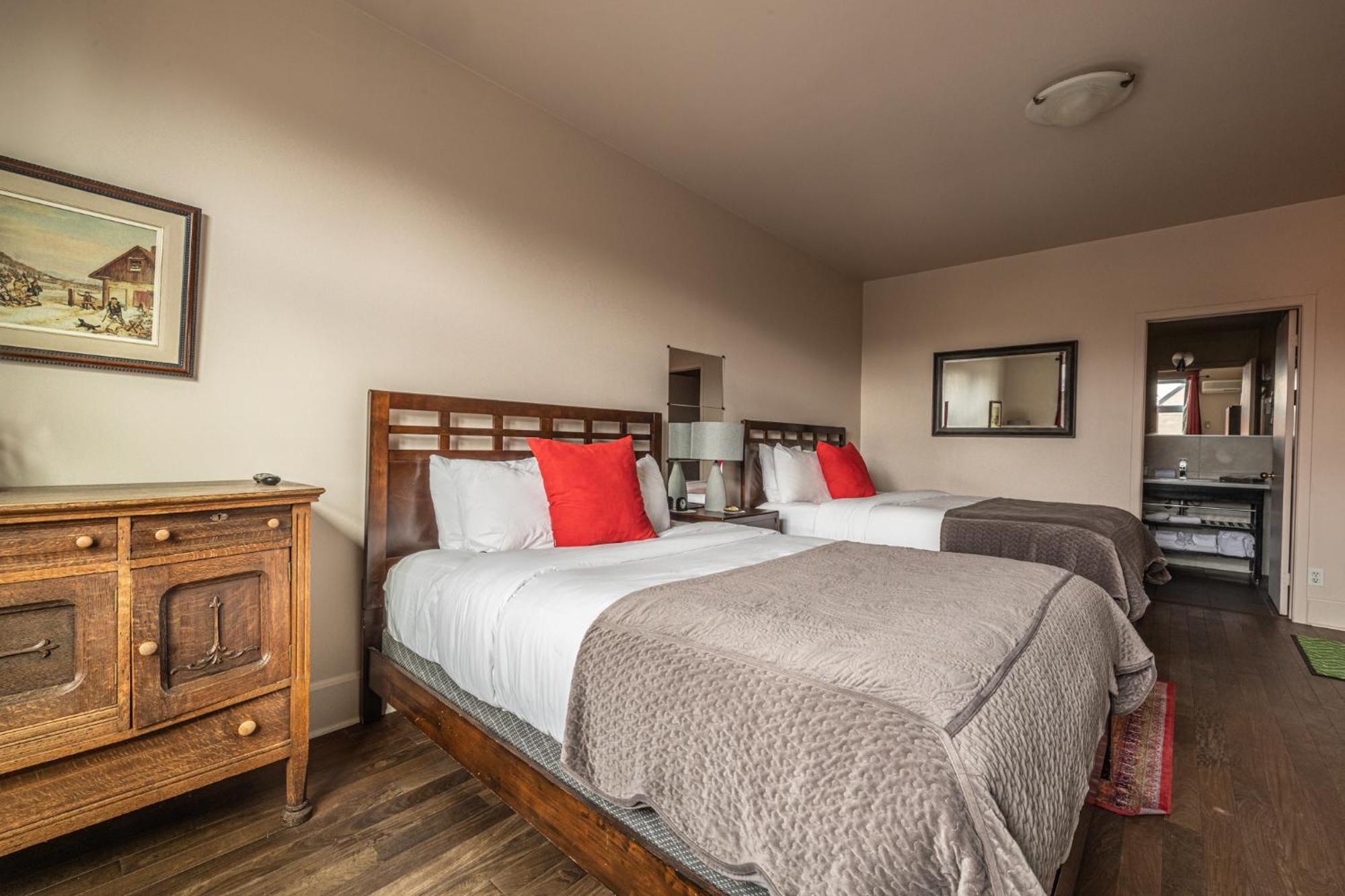 Double Bedroom #2